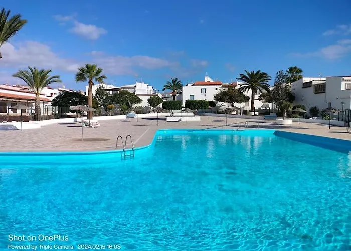 아파트 House Of Sunset